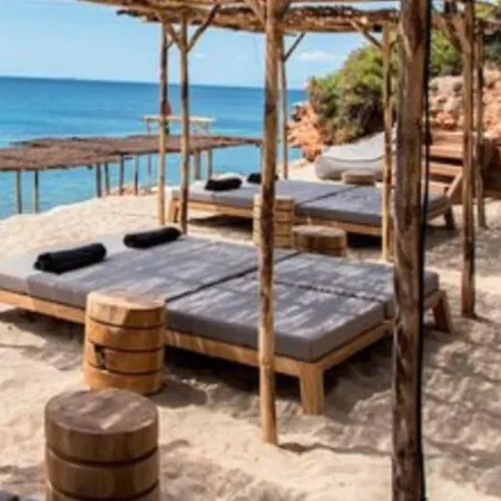 Cosy In Glyfada Center Apartment *